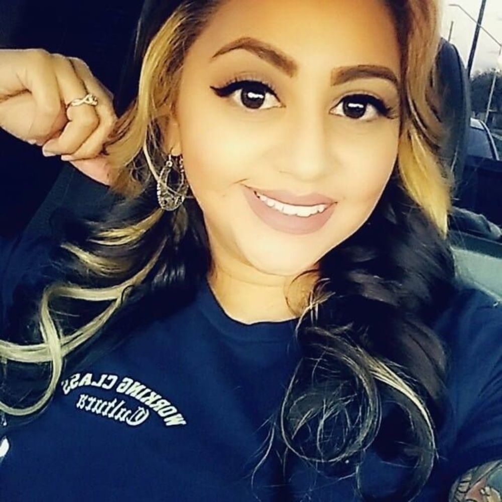 Meet your Posher, Cynthia